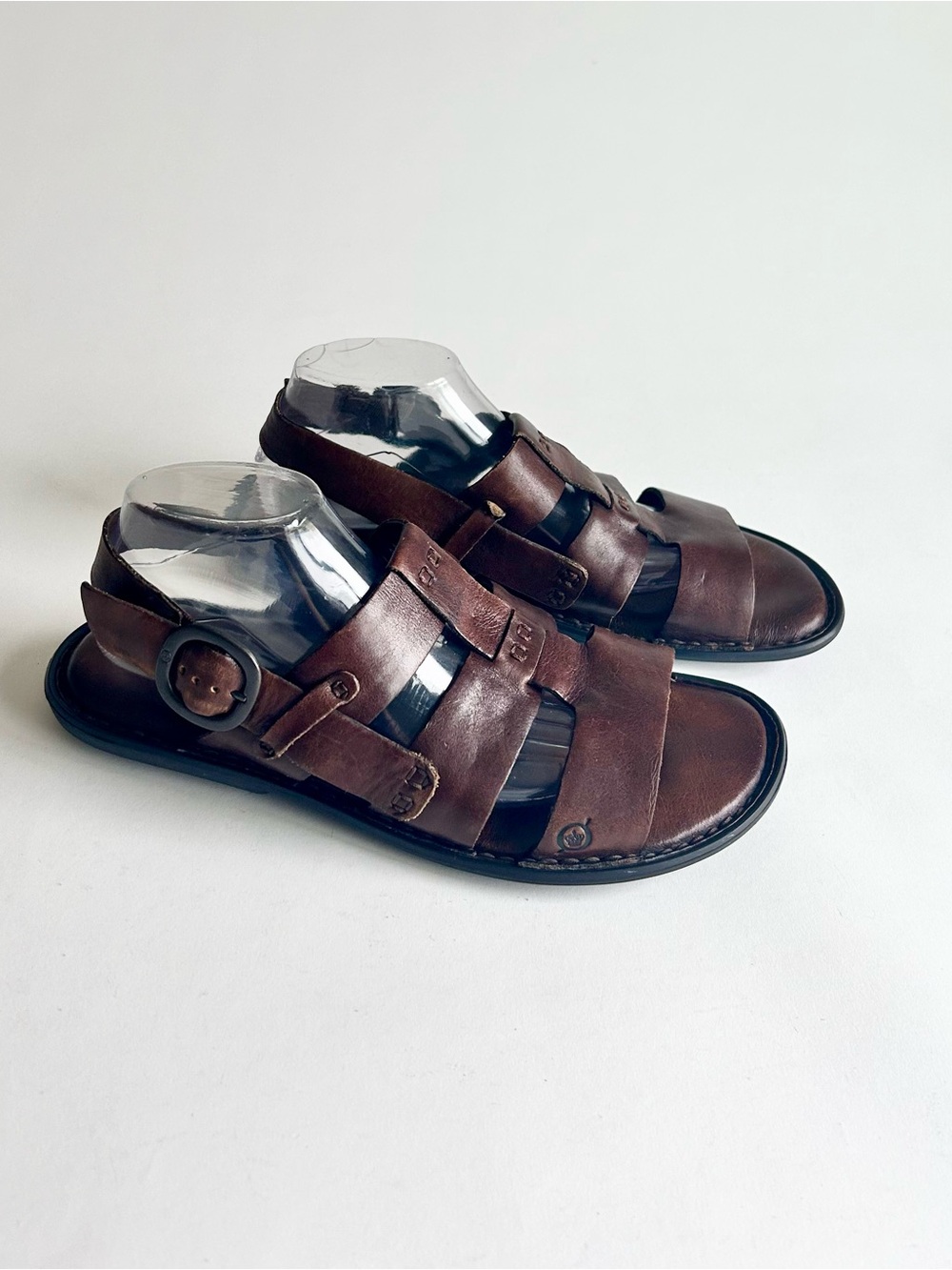 Men’s Born Brown Genuine Leather Rubber Outsole Sandals size 10